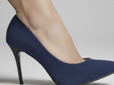 【無料で読める？】コンパニオンのあんよー11cmのピンヒール 【Grid Girls】